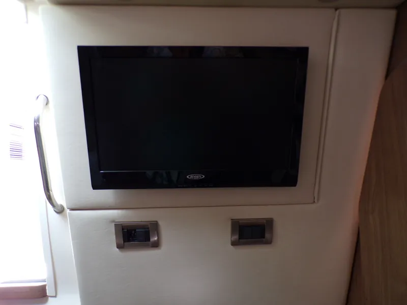 Slide: The Image of Boston Whaler 345 CONQUEST 2014 - 89