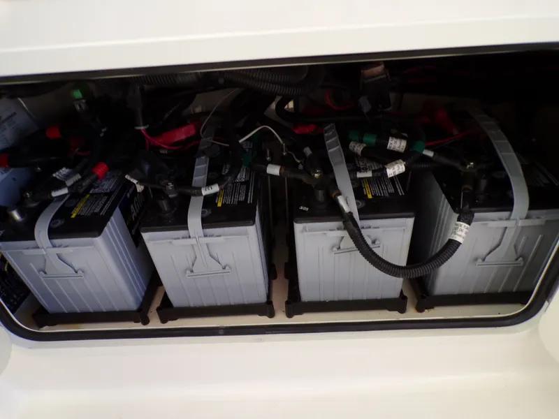 Slide: The Image of Boston Whaler 345 CONQUEST 2014 - 96