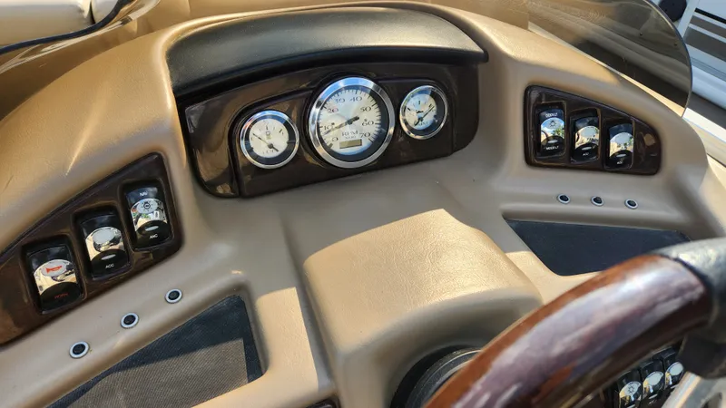 Slide: The Image of Bennington 2250 GSR 2013 - 18