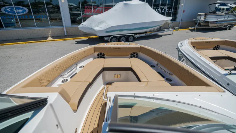Slide: The Image of Sea Ray SDX 250 Outboard 2026 - 10