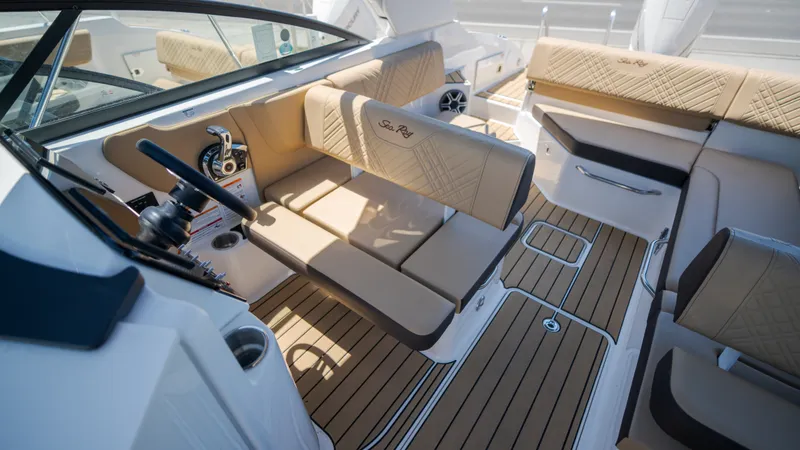 Slide: The Image of Sea Ray SDX 250 Outboard 2026 - 24