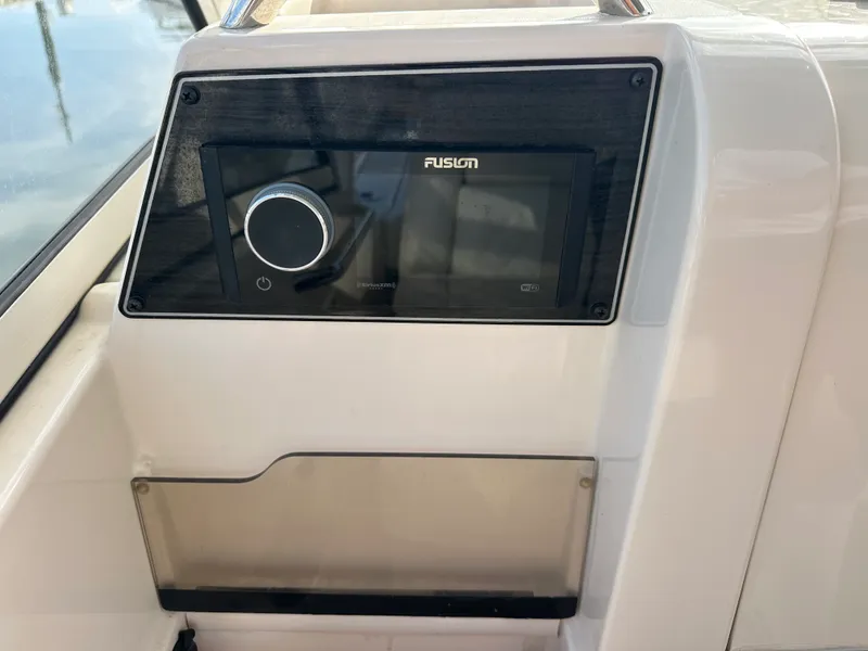 Slide: The Image of Grady-White 235 FREEDOM 2020 - 23