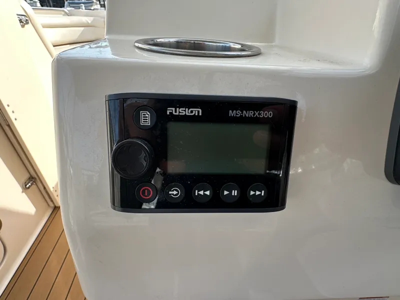 Slide: The Image of Grady-White 235 FREEDOM 2020 - 26