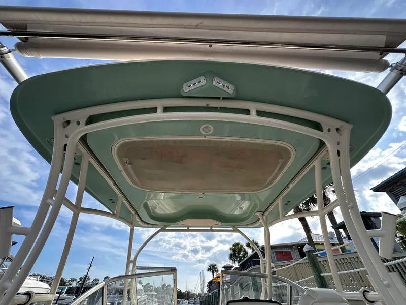 Slide: The Image of Grady-White 235 FREEDOM 2020 - 6