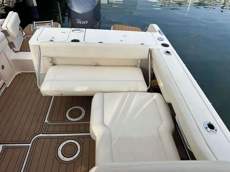 Slide: The Image of Grady-White 235 FREEDOM 2020 - 8