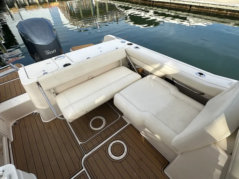 Slide: The Image of Grady-White 235 FREEDOM 2020 - 9