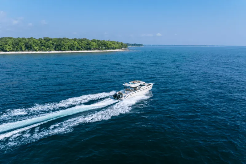 Slide: The Image of Cruisers Yachts 38 VTR 2026 - 35