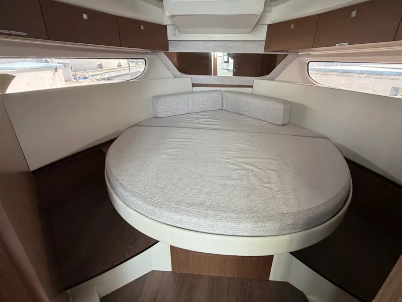 Slide: The Image of Jeanneau NC 1095 2022 - 6