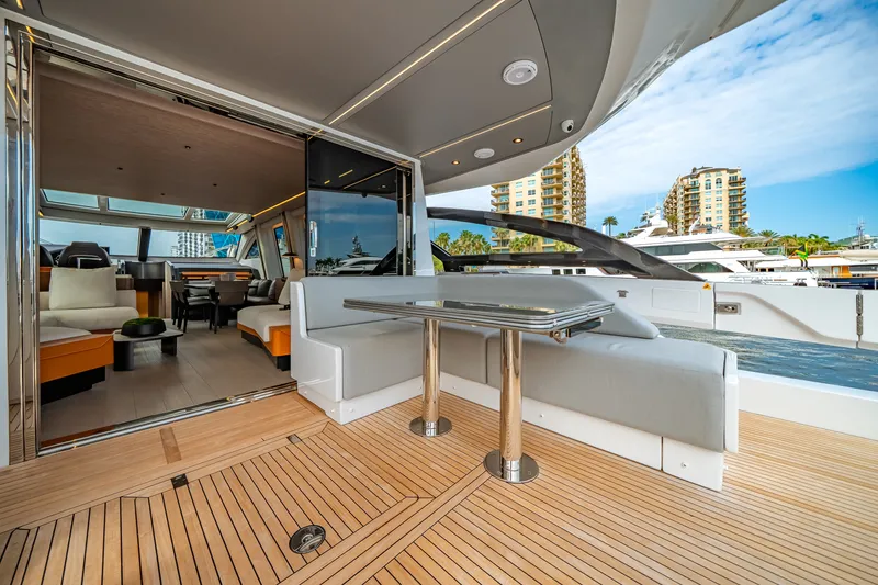 Slide: The Image of Azimut S8 2026 - 61