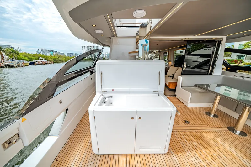 Slide: The Image of Azimut S8 2026 - 62