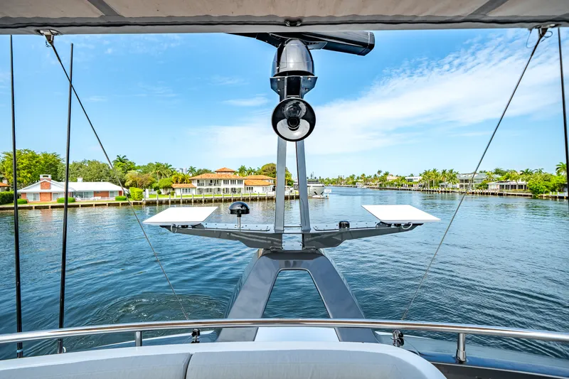 Slide: The Image of Azimut S8 2026 - 70