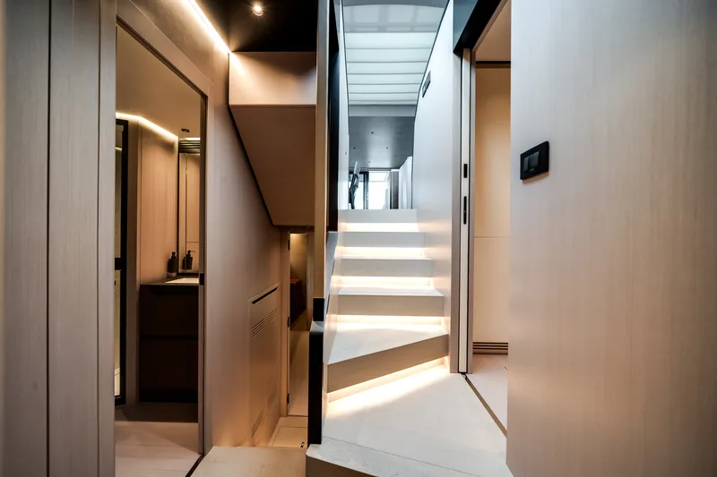 Slide: The Image of Azimut S8 2026 - 42