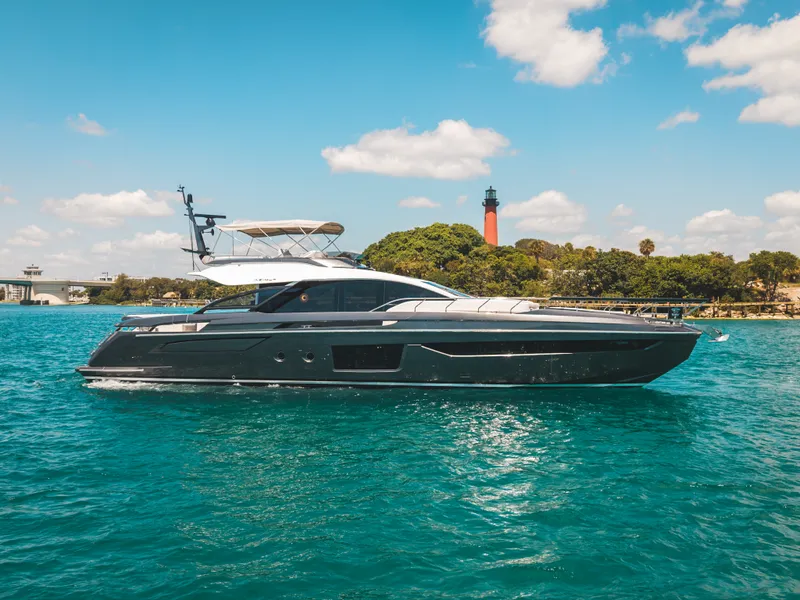 The Image of Azimut S8 2026 - 0