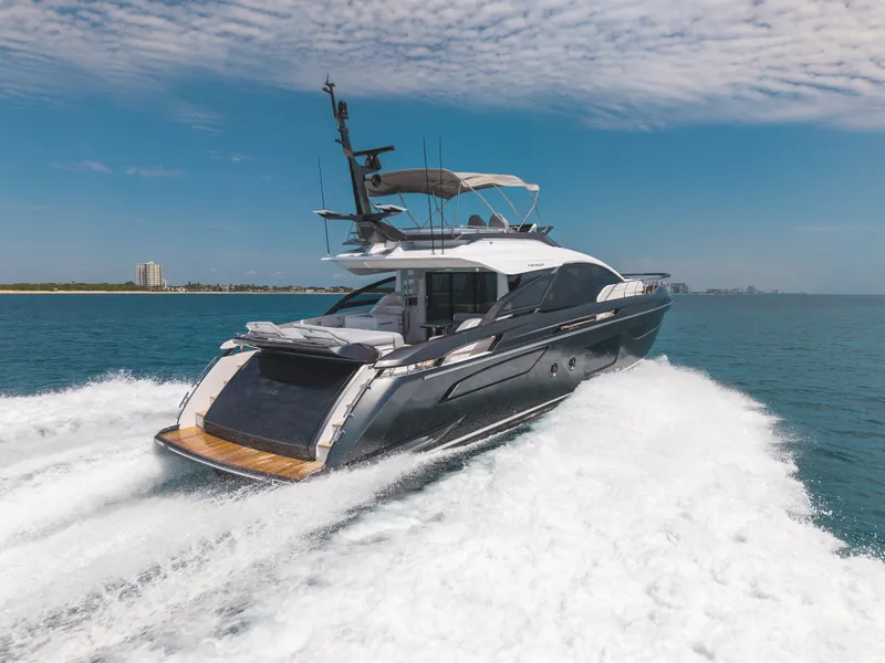 Slide: The Image of Azimut S8 2026 - 10
