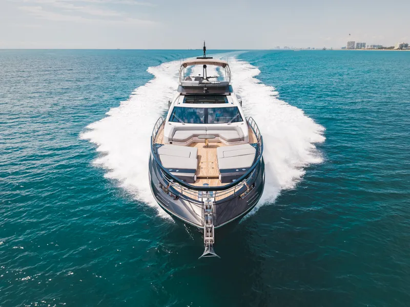 The Image of Azimut S8 2026 - 2