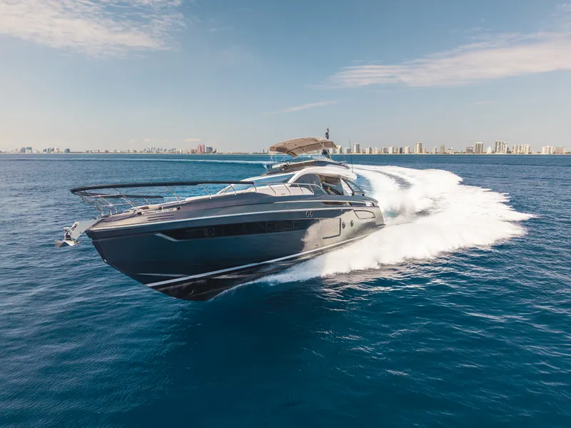 Slide: The Image of Azimut S8 2026 - 3