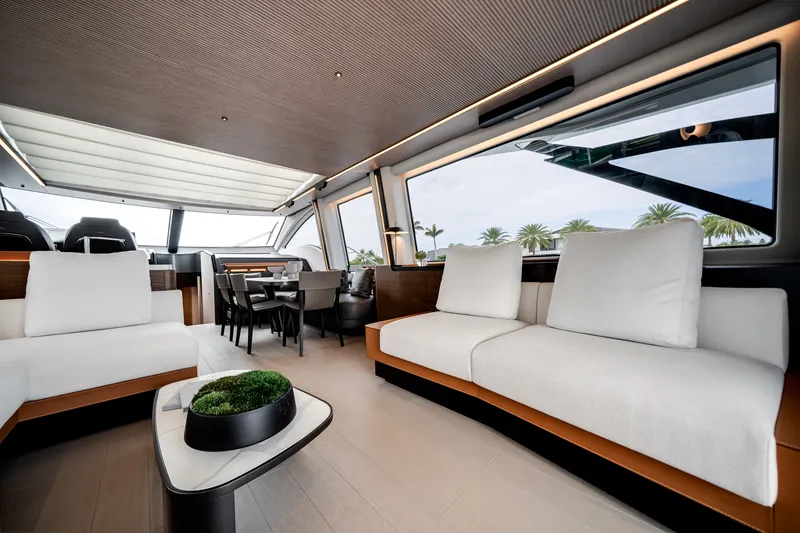 Slide: The Image of Azimut S8 2026 - 45