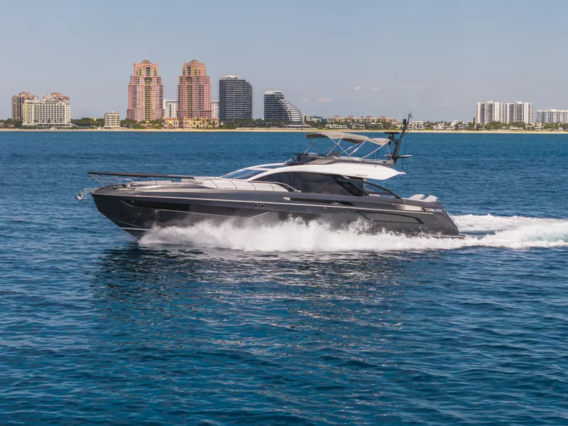 The Image of Azimut S8 2026 - 4