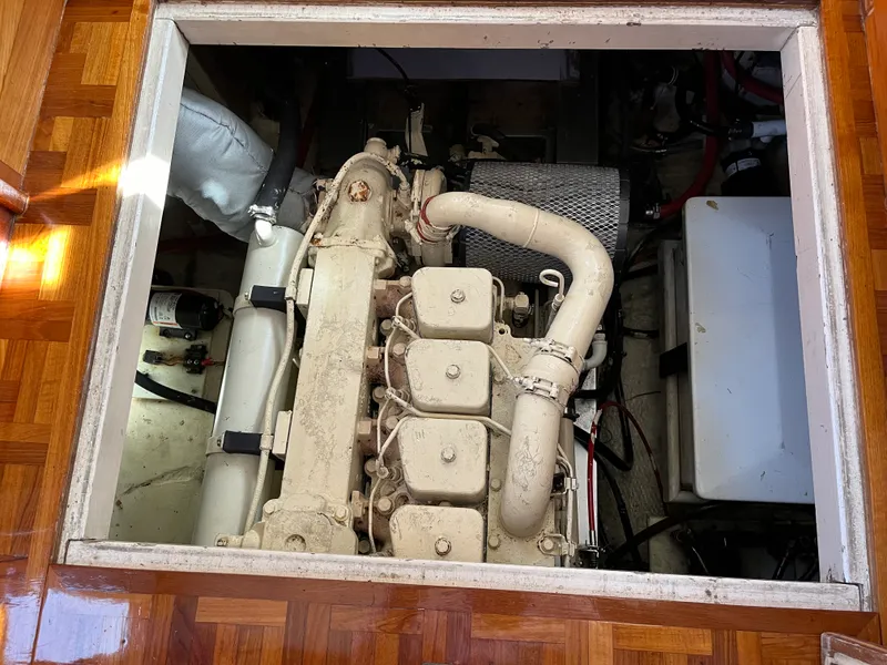 Slide: The Image of Grand Banks 32 TRAWLER 1990 - 6