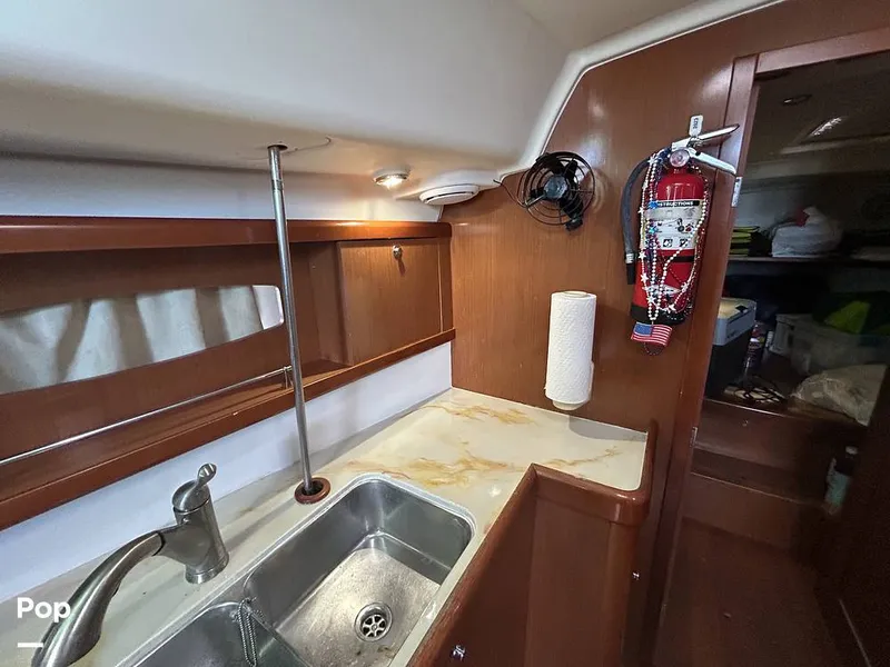 Slide: The Image of Beneteau OCEANIS 40 2011 - 16362550