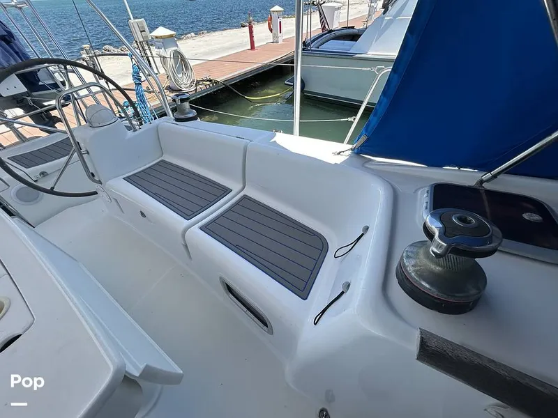 Slide: The Image of Beneteau OCEANIS 40 2011 - 16362688