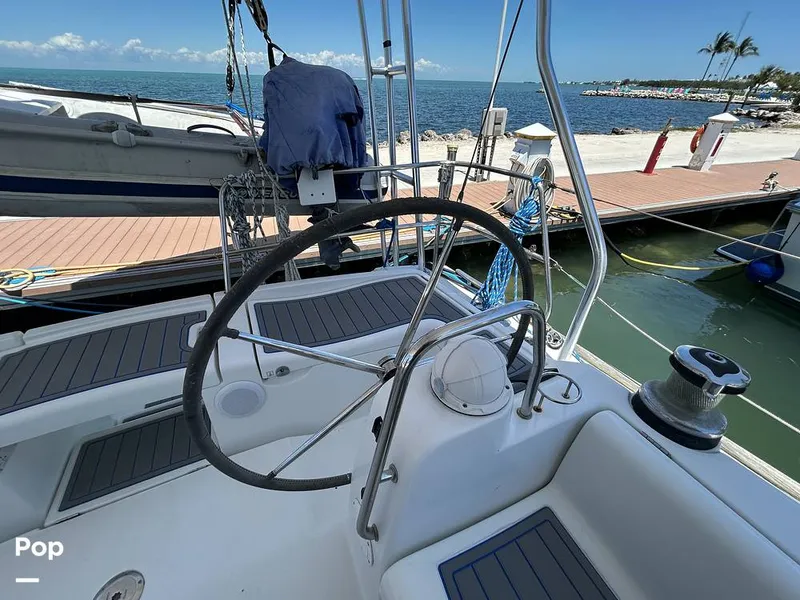 Slide: The Image of Beneteau OCEANIS 40 2011 - 16362695