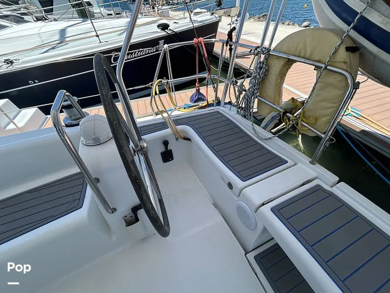 Slide: The Image of Beneteau OCEANIS 40 2011 - 16362709