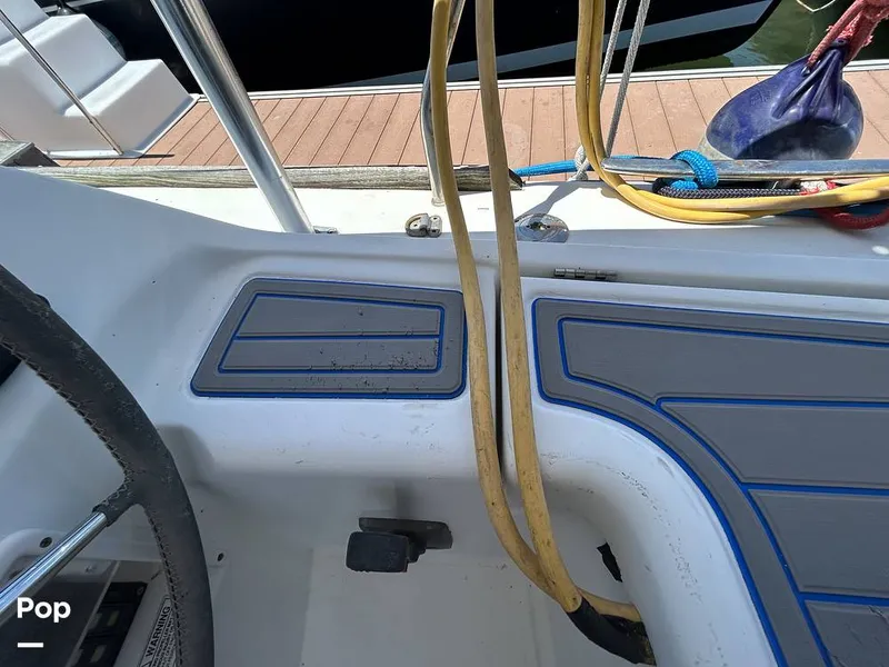 Slide: The Image of Beneteau OCEANIS 40 2011 - 16362717