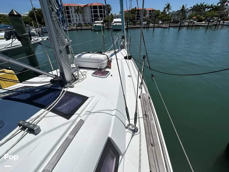 Slide: The Image of Beneteau OCEANIS 40 2011 - 16362742