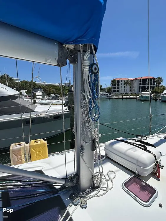 Slide: The Image of Beneteau OCEANIS 40 2011 - 16362744