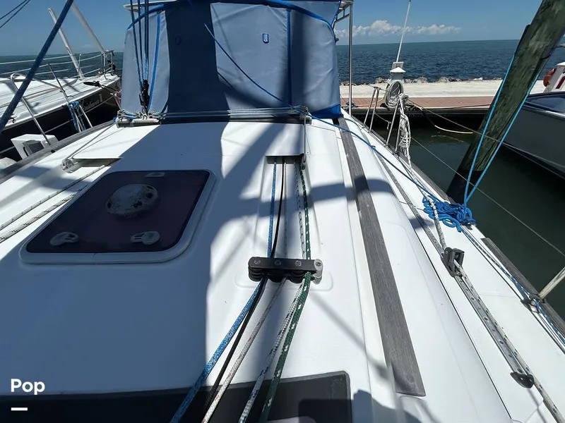Slide: The Image of Beneteau OCEANIS 40 2011 - 16362761
