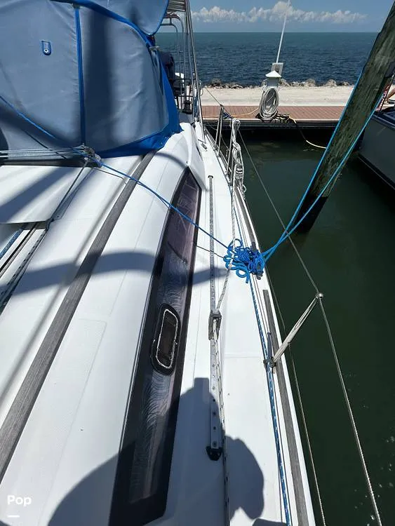 Slide: The Image of Beneteau OCEANIS 40 2011 - 16362762
