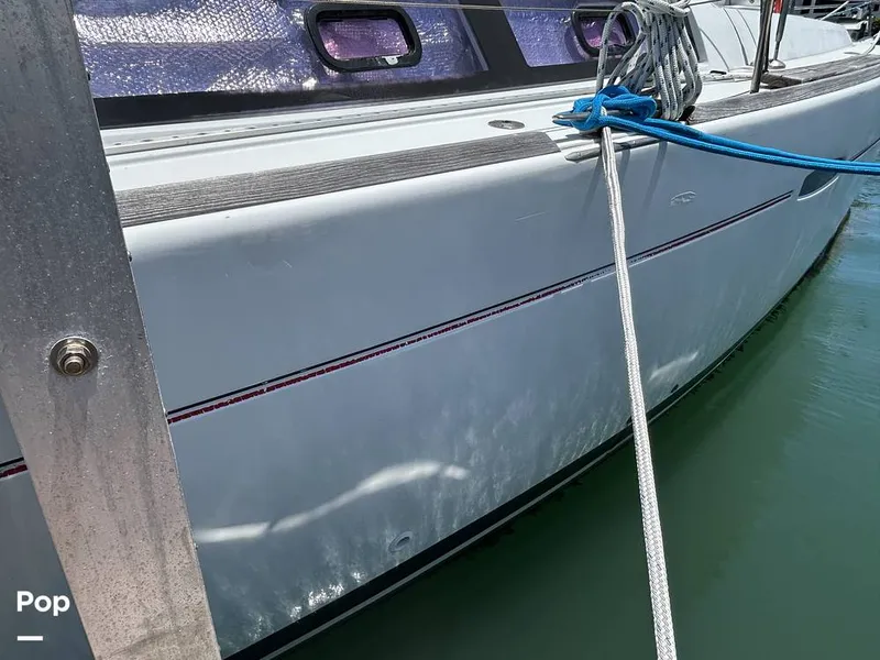 Slide: The Image of Beneteau OCEANIS 40 2011 - 16362773