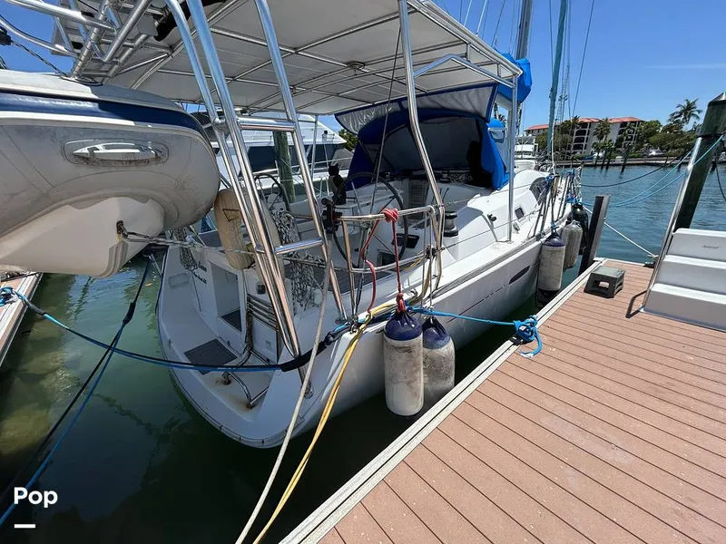 Slide: The Image of Beneteau OCEANIS 40 2011 - 16365780