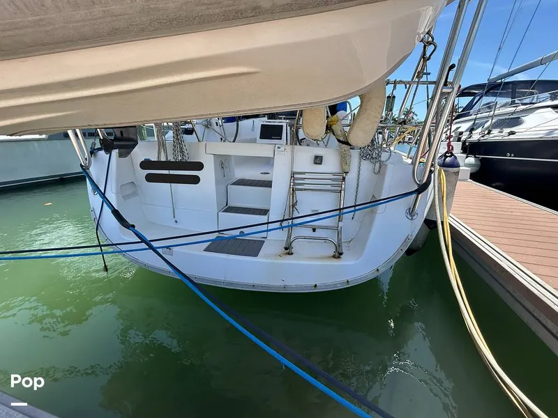 Slide: The Image of Beneteau OCEANIS 40 2011 - 16365782