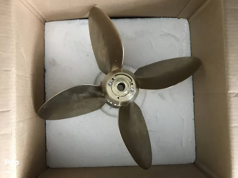 Slide: The Image of Beneteau OCEANIS 40 2011 - 16363667