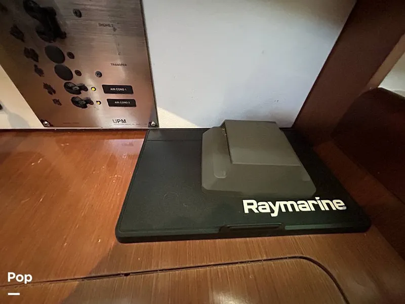 Slide: The Image of Beneteau OCEANIS 40 2011 - 16362528