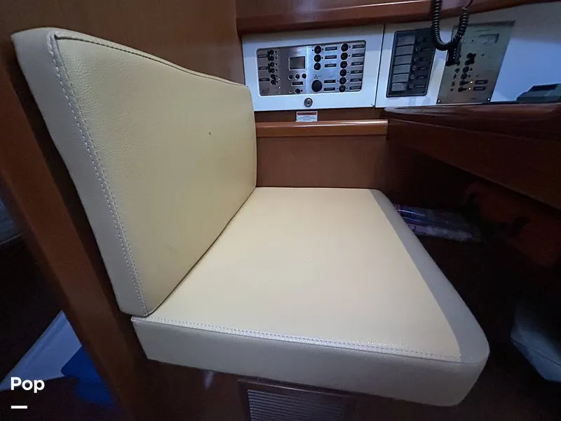 Slide: The Image of Beneteau OCEANIS 40 2011 - 16362530