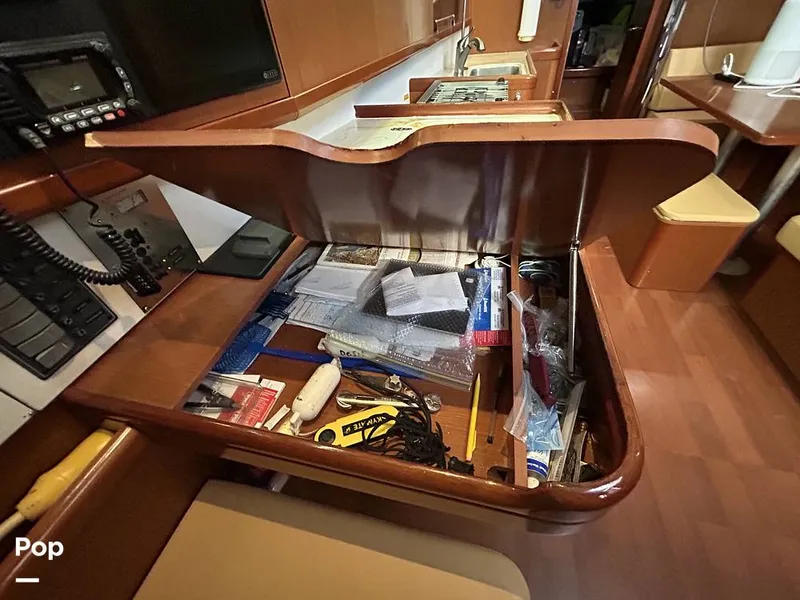 Slide: The Image of Beneteau OCEANIS 40 2011 - 16362531