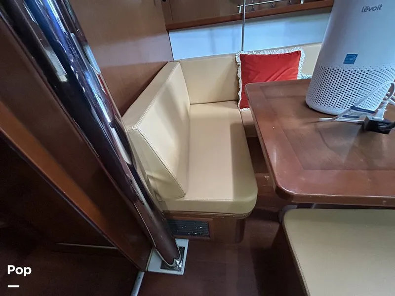 Slide: The Image of Beneteau OCEANIS 40 2011 - 16362556