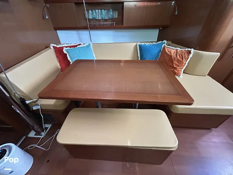 Slide: The Image of Beneteau OCEANIS 40 2011 - 16362557