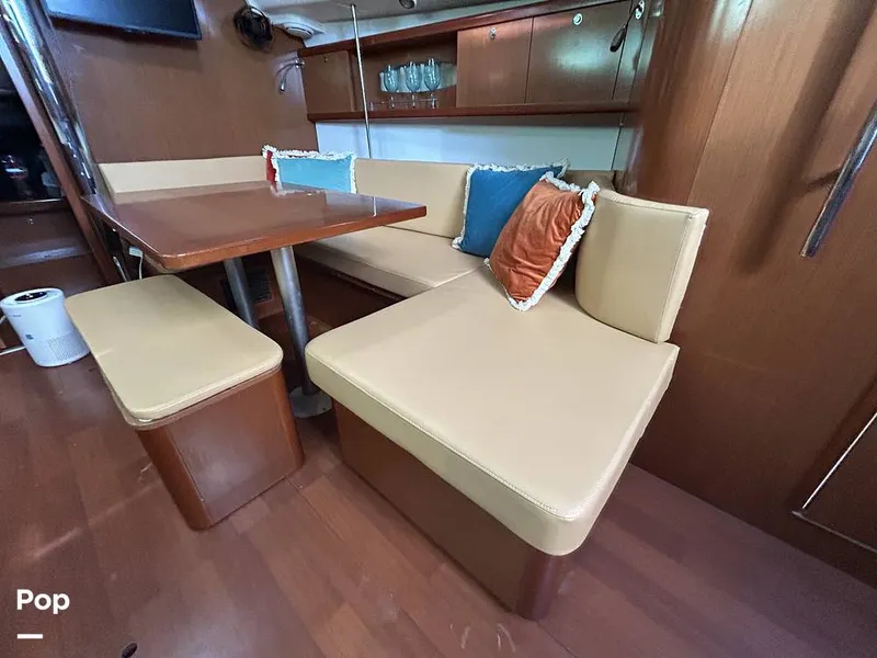 Slide: The Image of Beneteau OCEANIS 40 2011 - 16362562