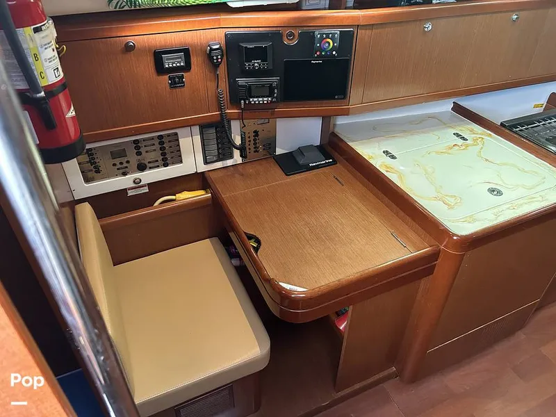 Slide: The Image of Beneteau OCEANIS 40 2011 - 16362507