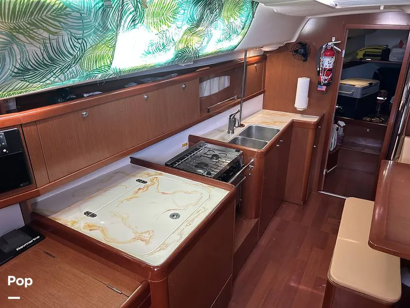 Slide: The Image of Beneteau OCEANIS 40 2011 - 16362508