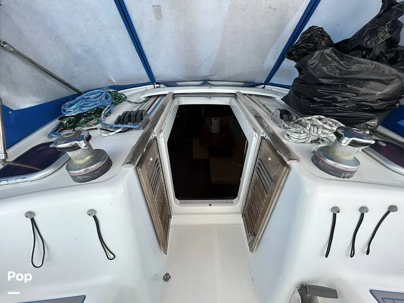 Slide: The Image of Beneteau OCEANIS 40 2011 - 16362616