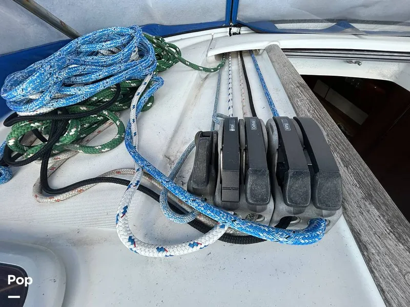 Slide: The Image of Beneteau OCEANIS 40 2011 - 16362678