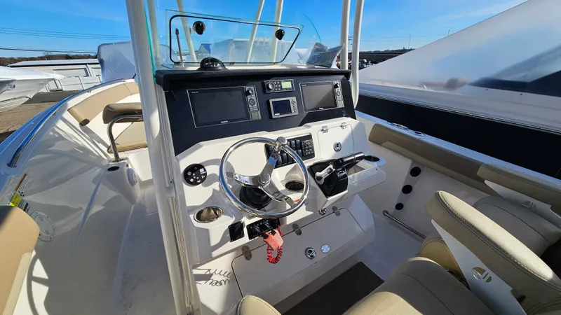 Slide: The Image of Sailfish 242 CC 2021 - 12