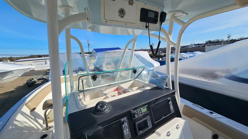 Slide: The Image of Sailfish 242 CC 2021 - 13