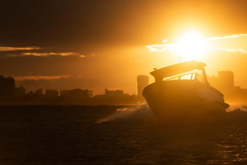 Slide: The Image of Aviara AV32 Outboard 2025 - 10