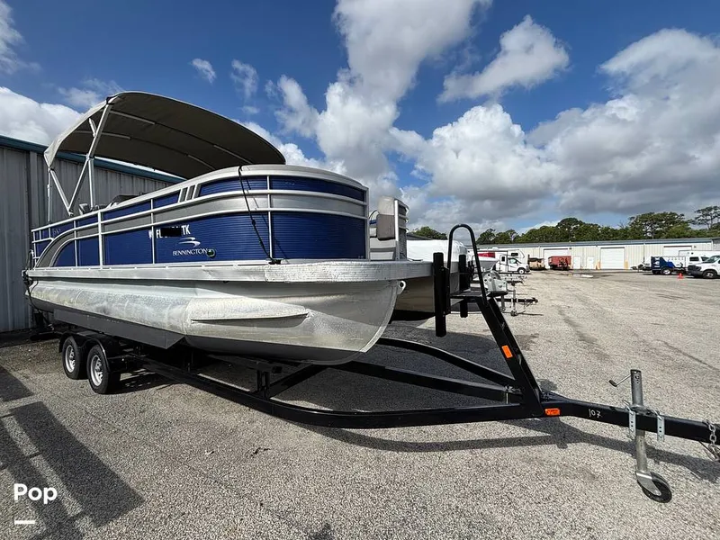 Slide: The Image of Bennington SX23 2023 - 16329075